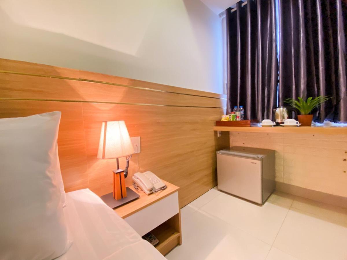 Olwen Hotel Нячанг Екстер'єр фото