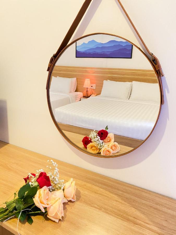 Olwen Hotel Нячанг Екстер'єр фото