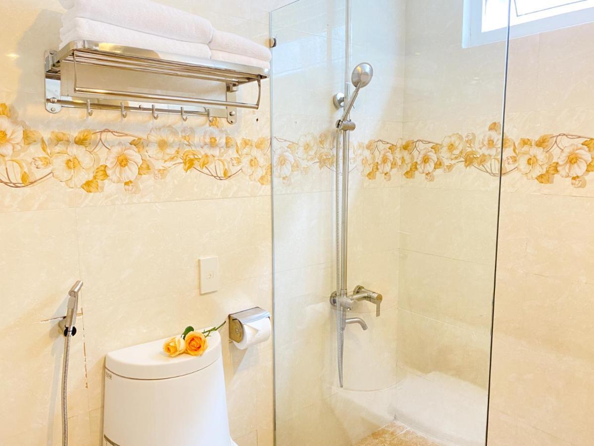 Olwen Hotel Нячанг Екстер'єр фото